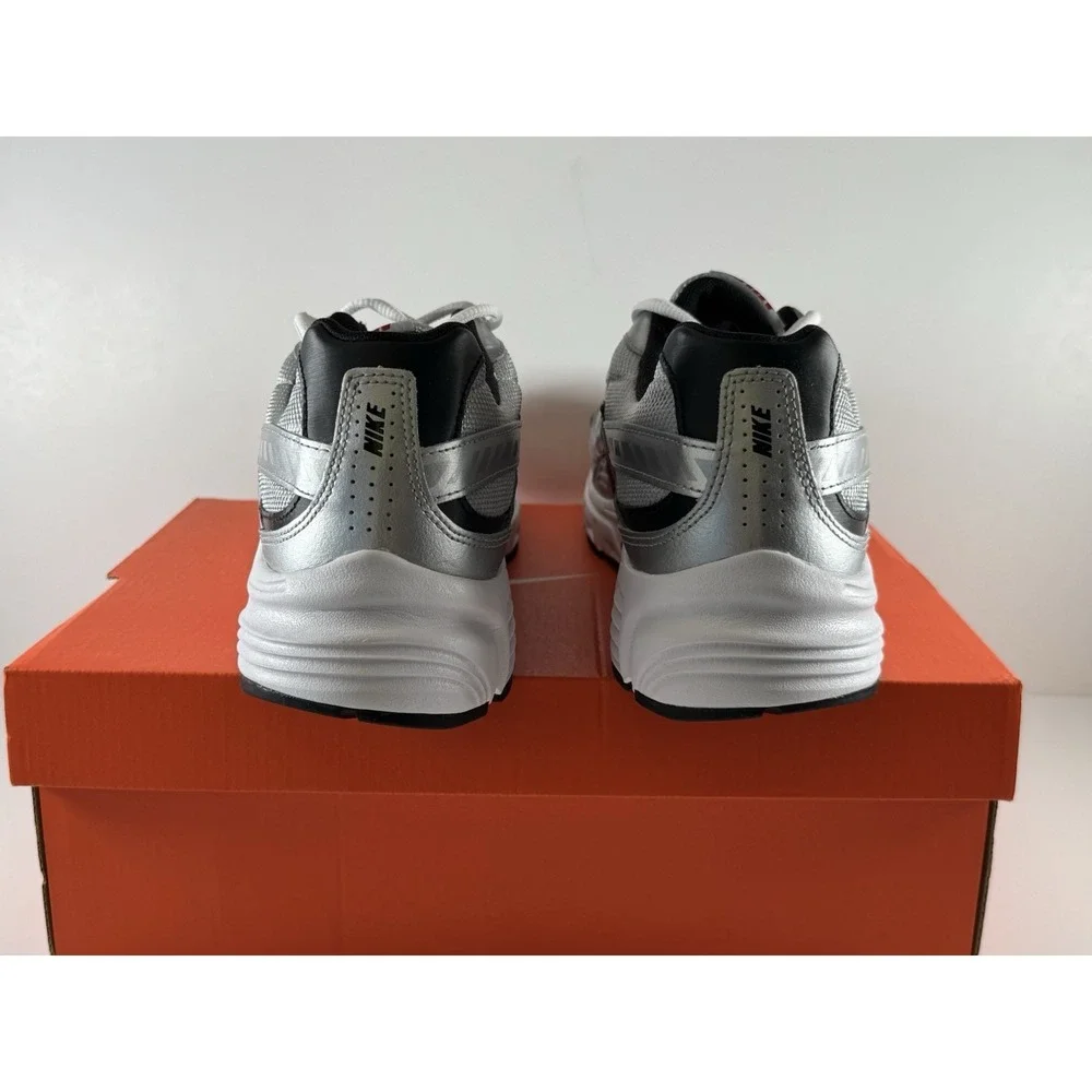 Nike Initiator Sneakers Men's Size 10.5 Metallic‎ Sliver/Black-White 394055-001